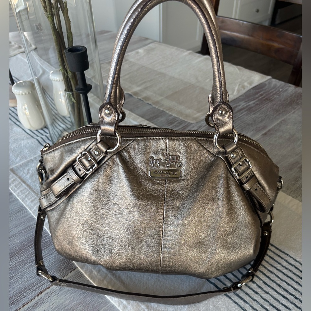 🍃🦋 Coach Madison Metallic
Pewter Leather Satchel
Shoulder Bag 15960 - Picture 3 of 14